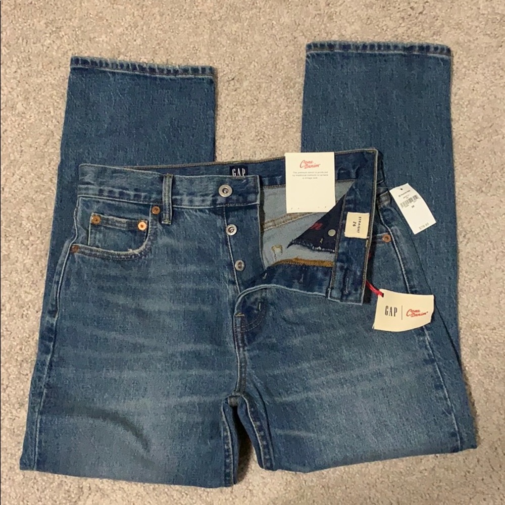 NWT GAP High Rise Mom jeans Medium Wash